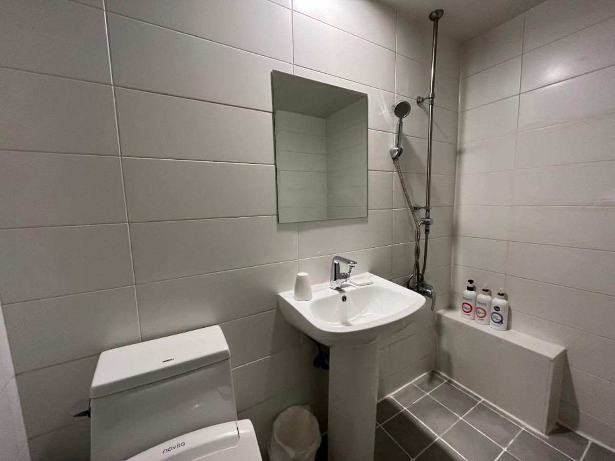 Hotel Yaja Hwajeong Station Kojang Kültér fotó