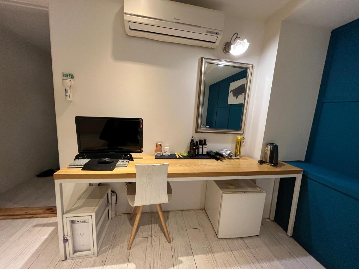 Hotel Yaja Hwajeong Station Kojang Kültér fotó