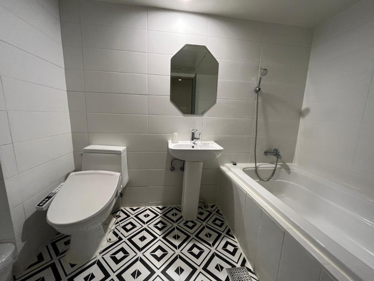 Hotel Yaja Hwajeong Station Kojang Kültér fotó