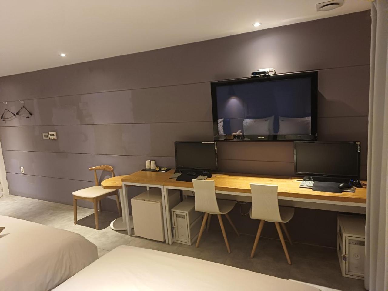 Hotel Yaja Hwajeong Station Kojang Kültér fotó